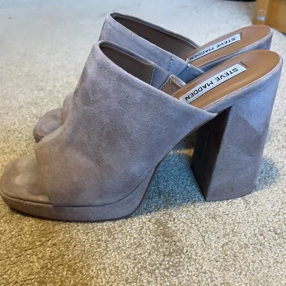 Steve Madden tan suede heeled sandal - Picture 2 of 3